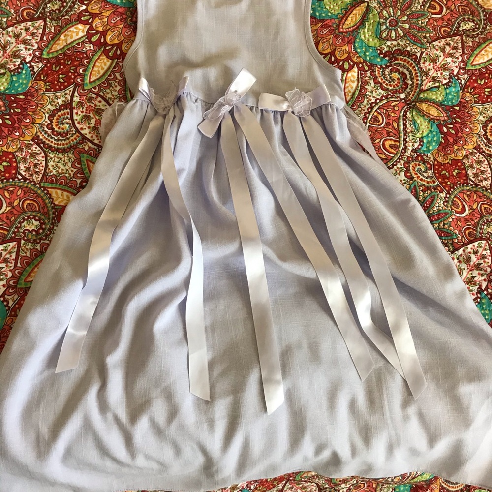 Dresses - Picture 2 of 9